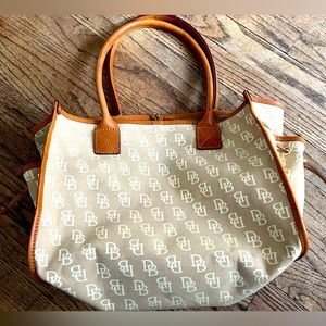 D&B hand bag